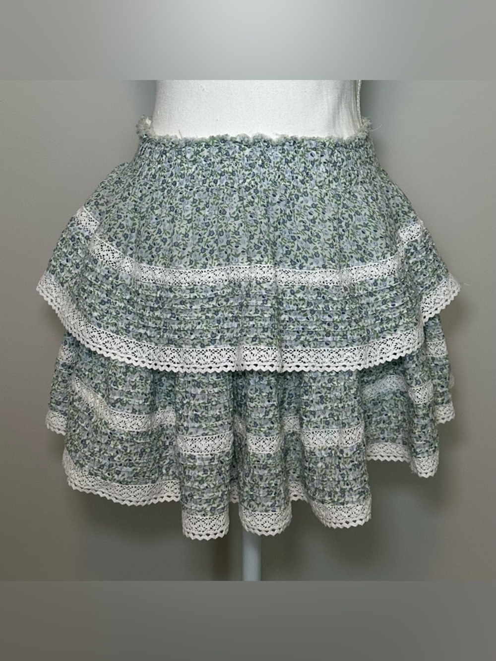 Aerie Blue Green White Floral Lace Tiered Mini Skirt Boho Cottagecore Feminine S